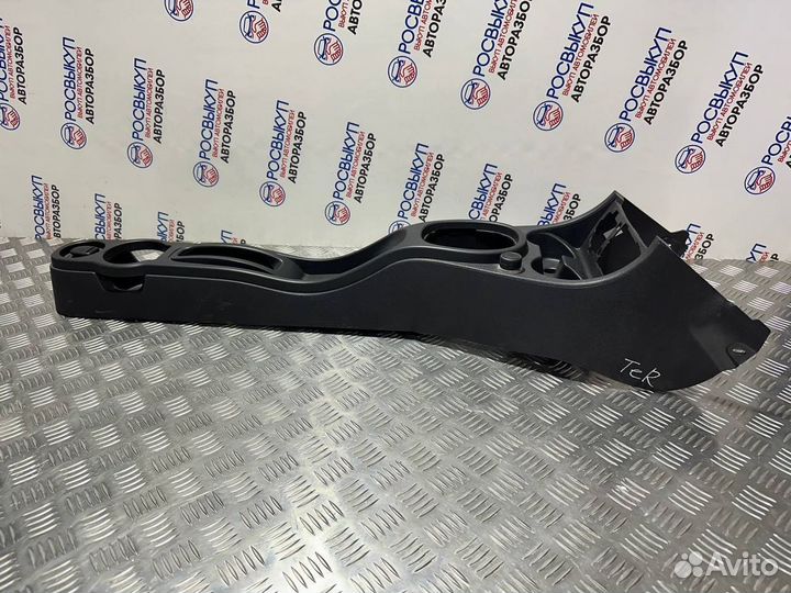 Центральная консоль Nissan Terrano 3