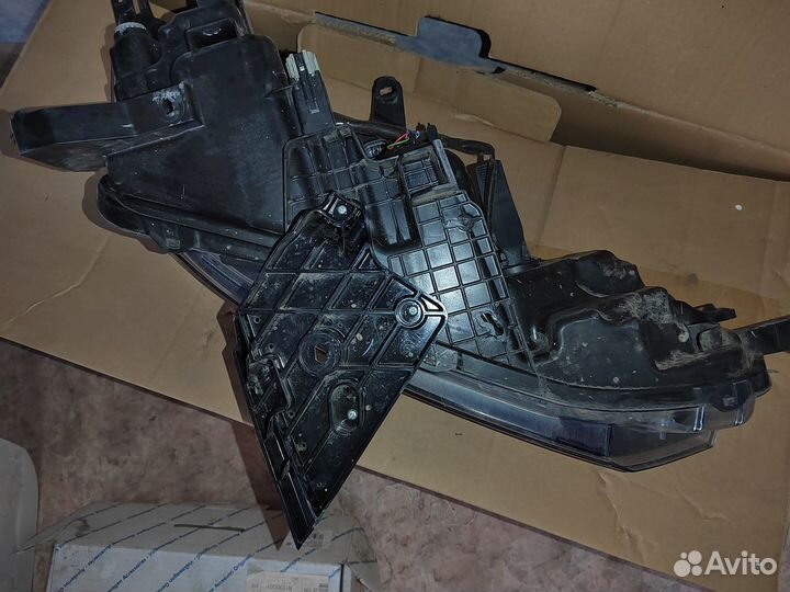 Фара левая Nissan Qashqai 2 2019 2020 2021