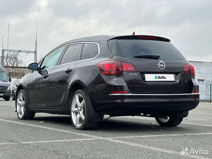 Opel Astra 1.6 AT, 2015, 139 000 км