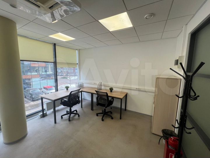 Офис площадью 27 м² с обслуживанием