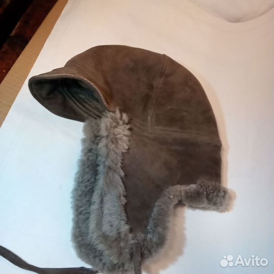 55 размер с светлым пятном Шапка дублёнка мех ушан