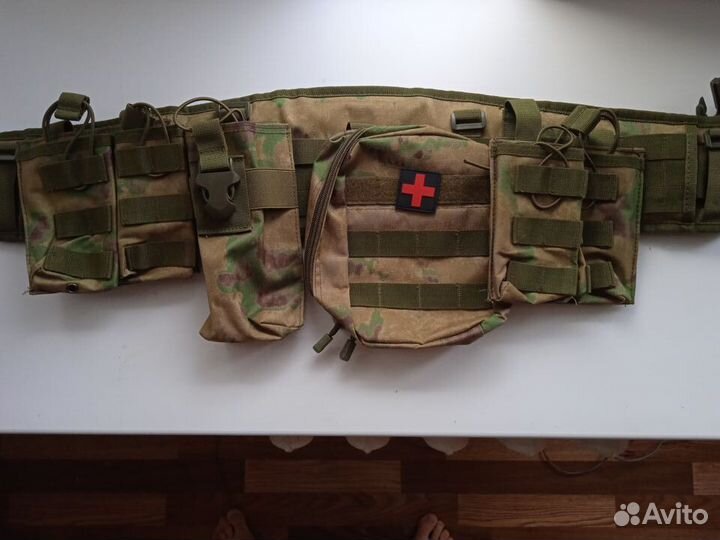 Тактический пояс с подсумками