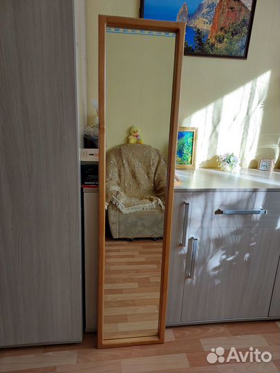 Зеркало настенное новое