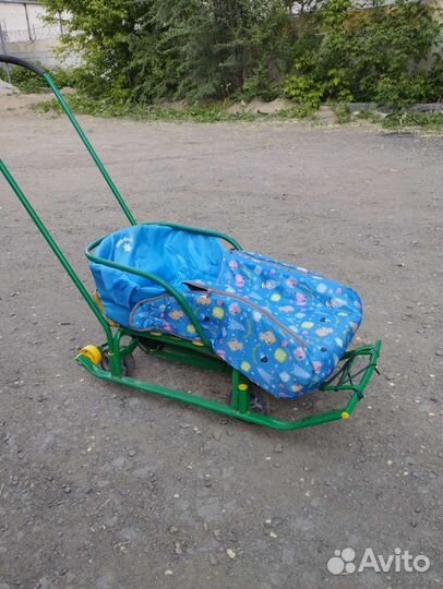 Детские санки на колесах