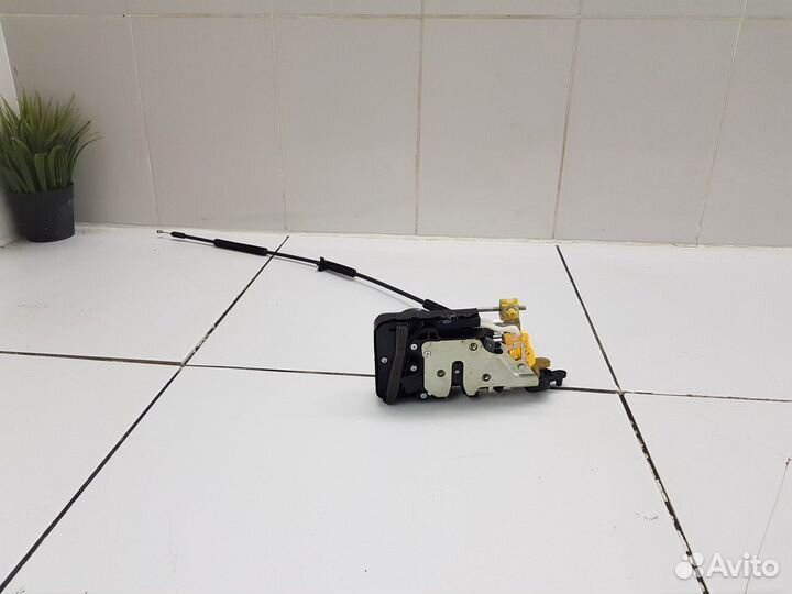 Замок задней правой двери (Chery Tiggo 8 Pro)