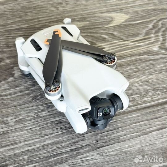 Квадрокоптер Dji mini 3 Combo Plus + RC пульт