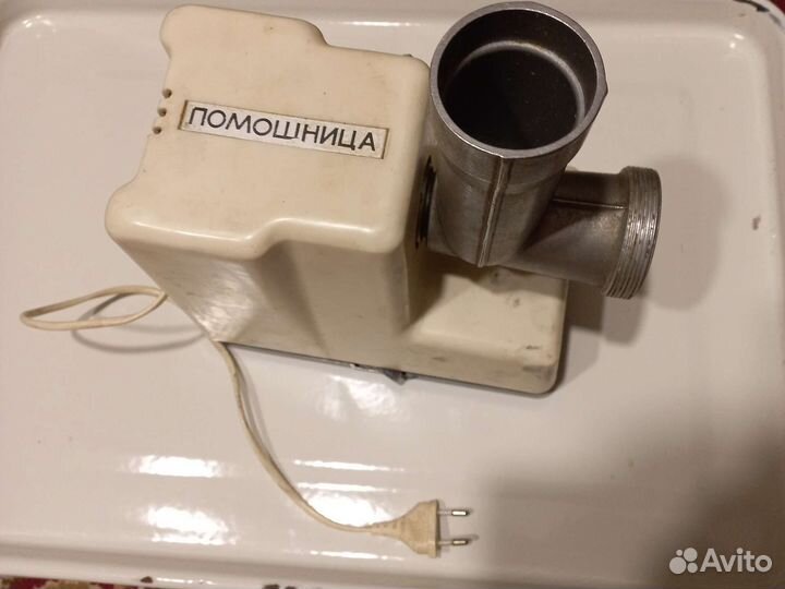 Электромясорубка 