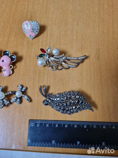 Броши детские и женские