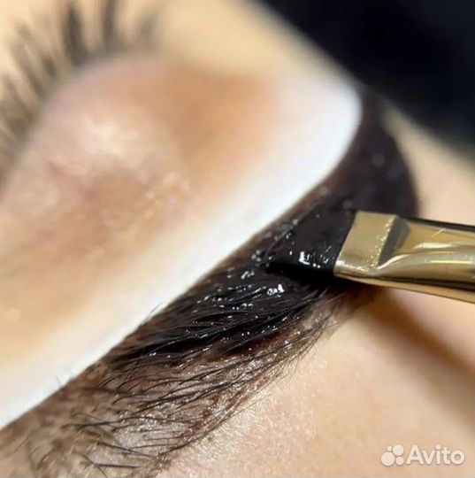 Модели в школу красоты на различные услуги