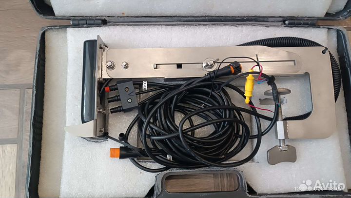 Эхолот garmin striker vivid 9sv с датчиком gt52