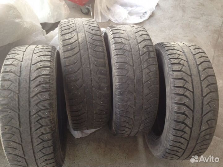 Bridgestone Ice Cruiser 7000 225/60 R17