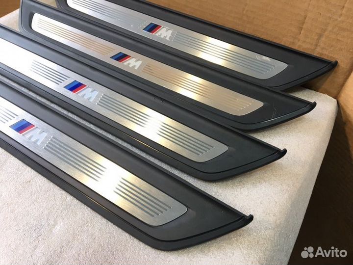 Накладка порогов с подсветкой передняя Bmw 5 G30