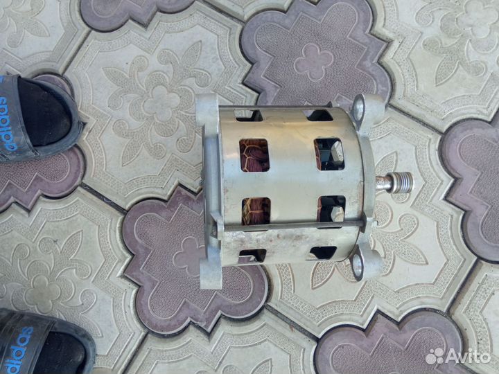 Двигататель стиральной машины