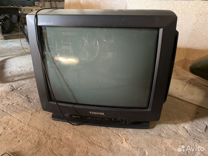 Продам телевизор