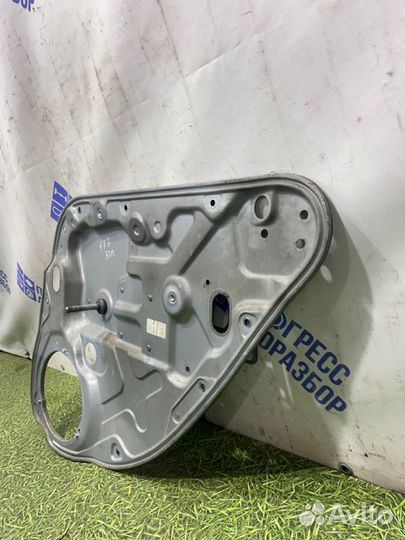 Стеклоподъемник задний правый Ford Focus 2 хэтчбек