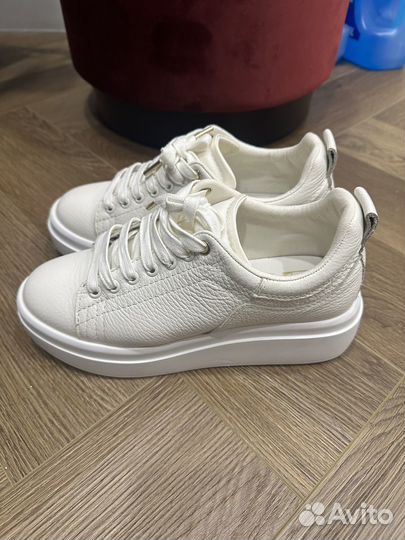 Кеды Zara