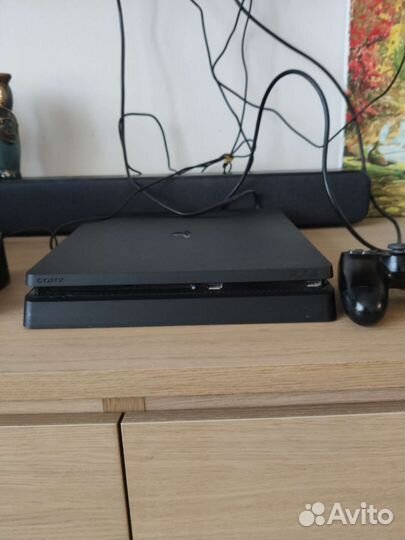 Sony Playstation 4 slim 2 джойстика 8 игр