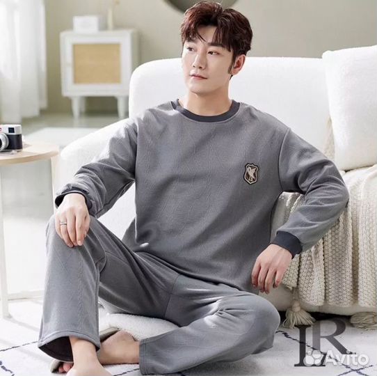 Комплект пижамы женской и мужской