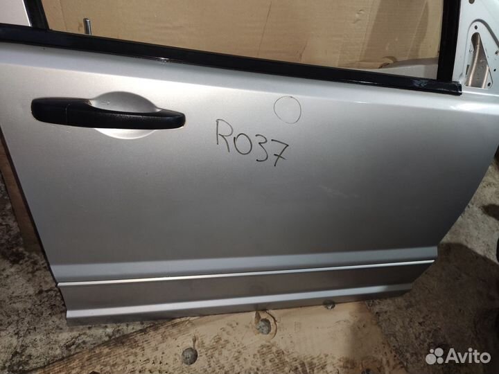 Дверь передняя правая Додж Калибр Dodge Caliber