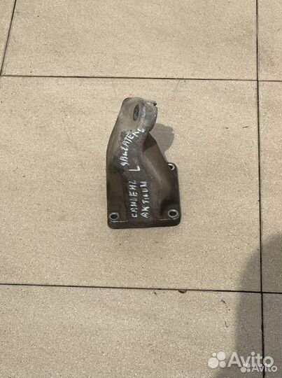 Кронштейн двигателя левый SsangYong Actyon