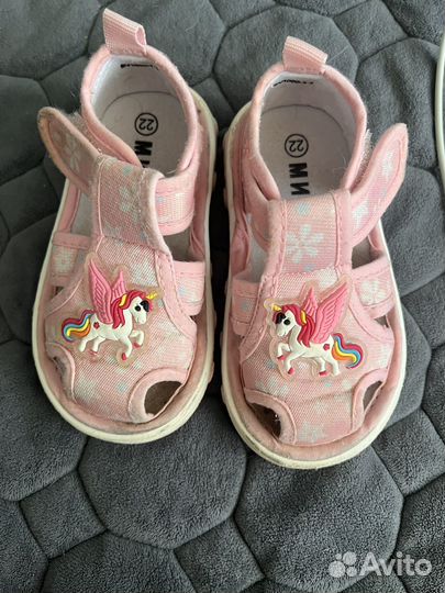 Сандалии детские для девочек 22 размер