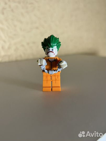 Lego минифигурки коллекционная серия лего бэтмэн