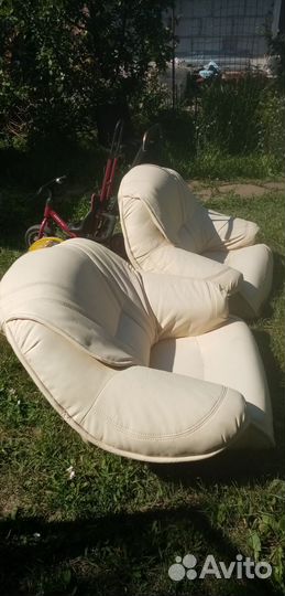 Мягкие кресла