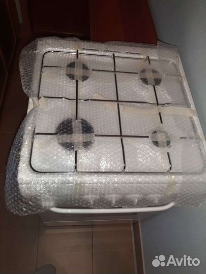 Продам газовую плиту