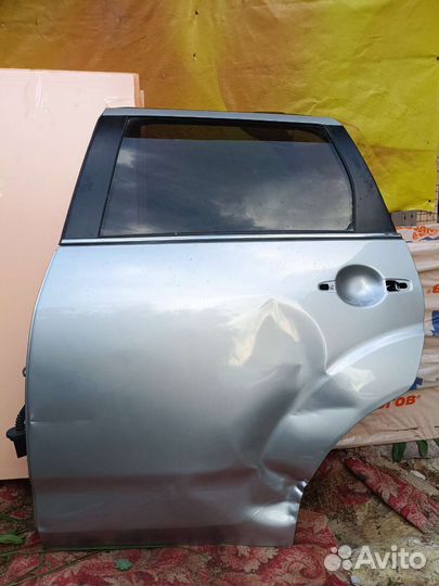 Дверь задняя левая. Mitsubishi Citroen Peugeot