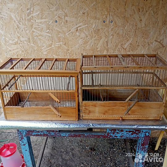 Клетка для птиц из дерева