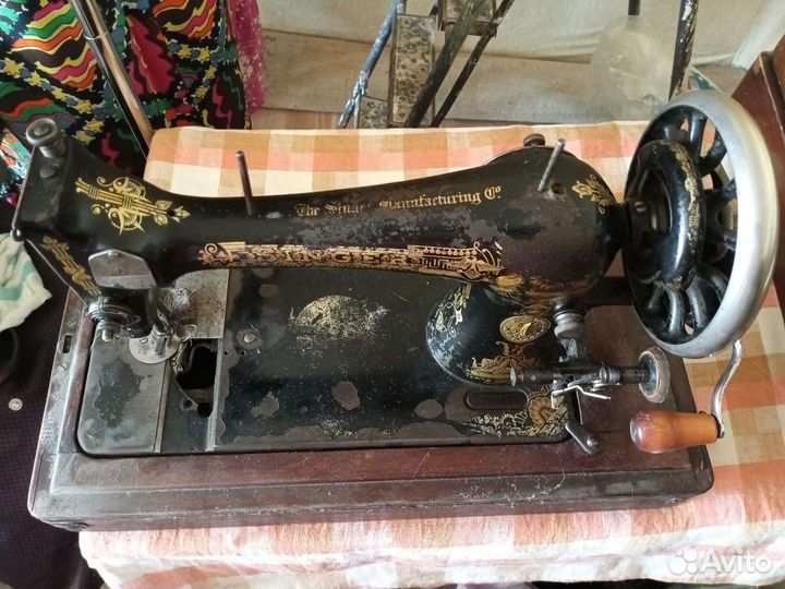 Швейная машина Singer