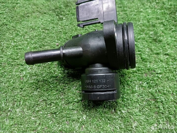 Фланец системы охлаждения Audi Volkswagen VAG