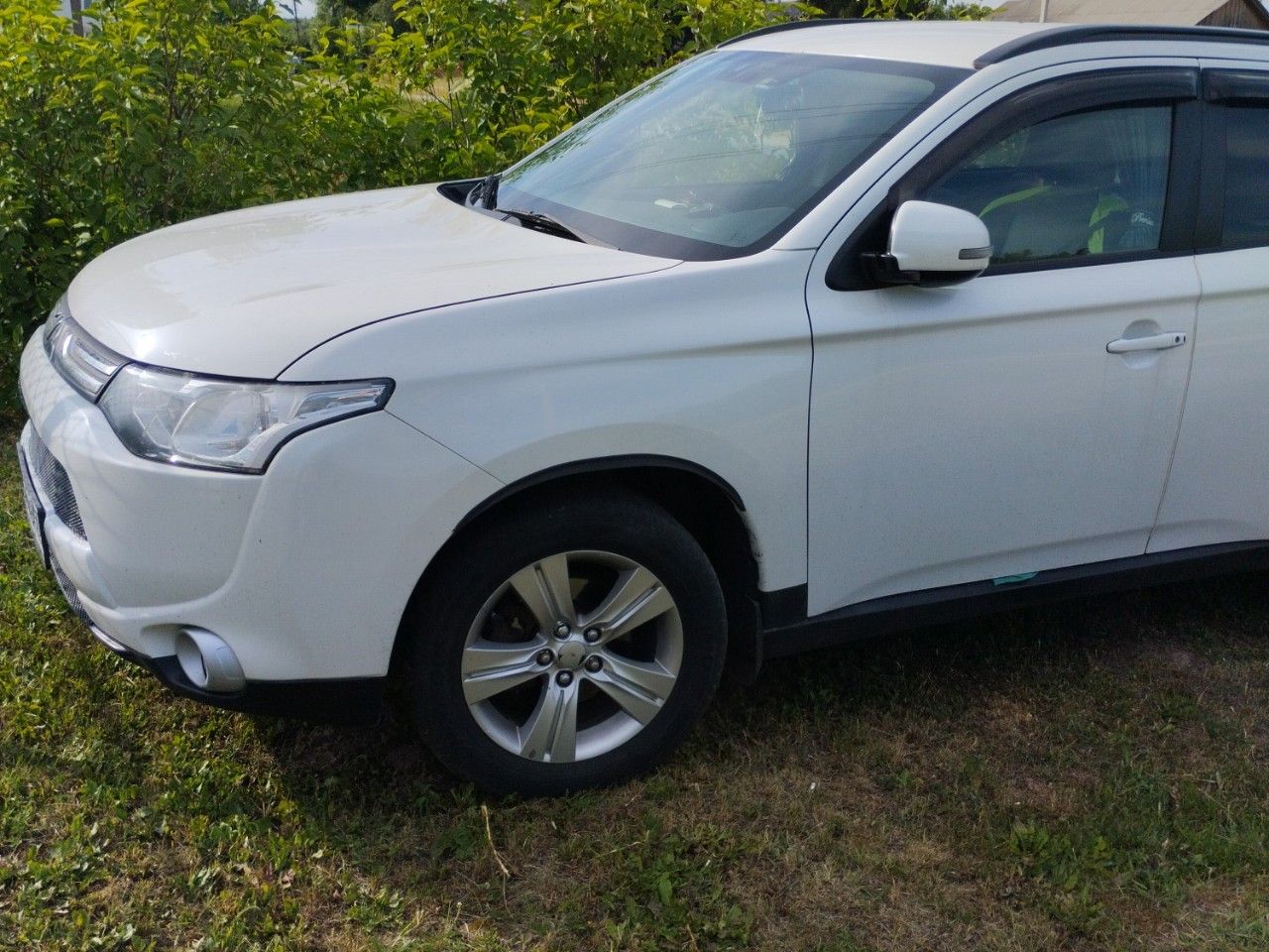 Mitsubishi Outlander: фото владельца