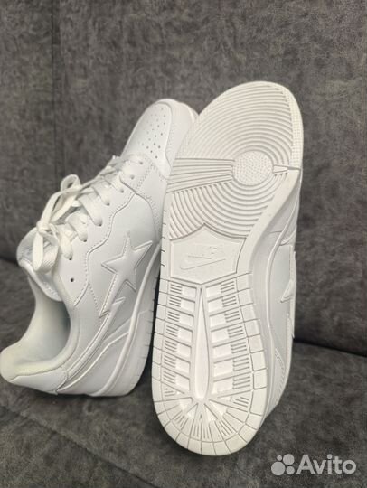 Кроссовки белые р 43