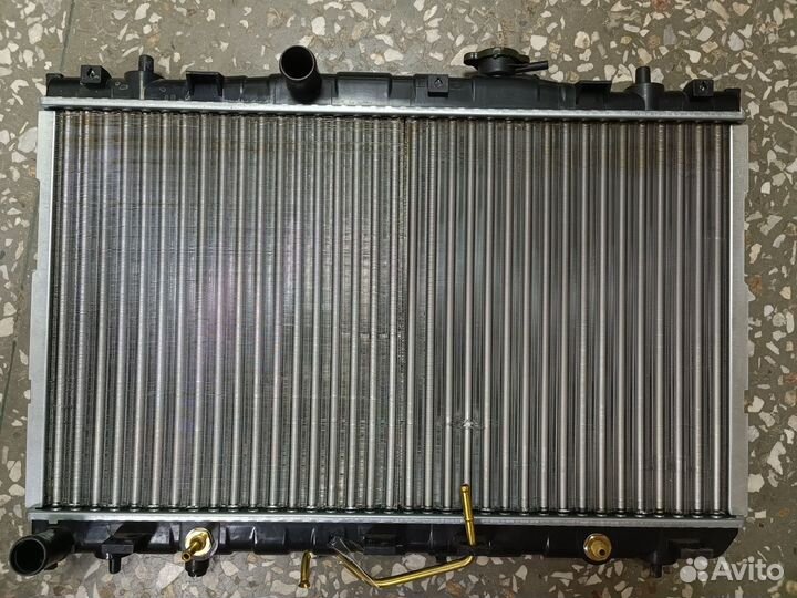 Радиатор hyundai elantra 1.6/2.0/2.0D A/T 00