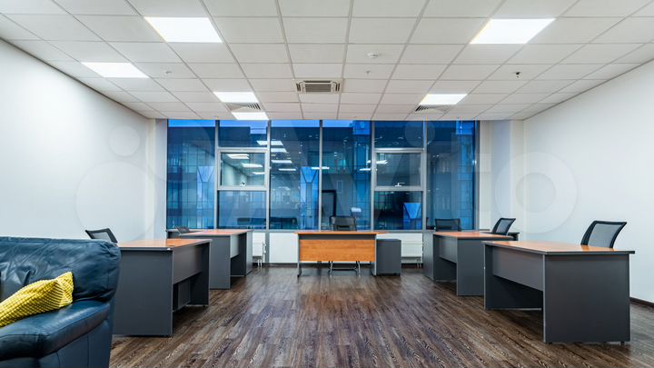 Сдам офисное помещение, 554.3 м²