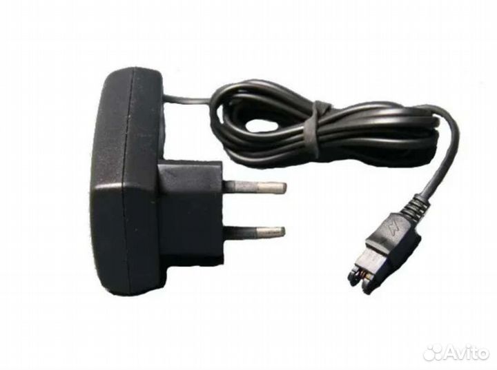 Зарядное устройство Sony Ericsson