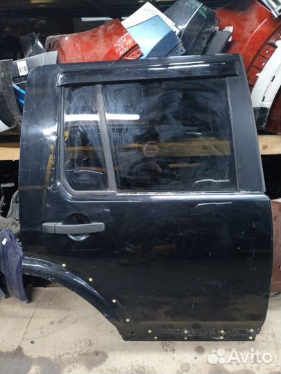 Дверь задняя правая Land Rover Discovery 2006