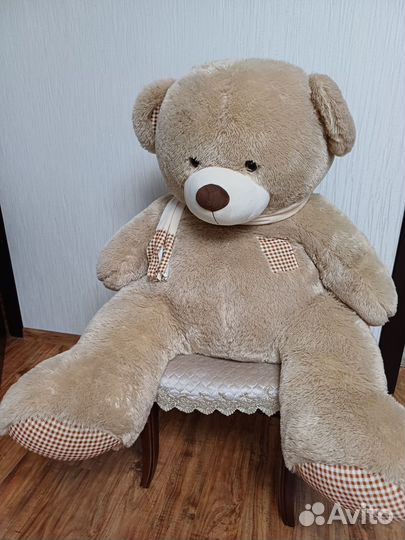 Большие плюшевые медведи