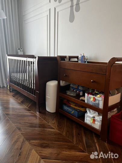 Кроватка и пеленальный столик Mamas & Papas