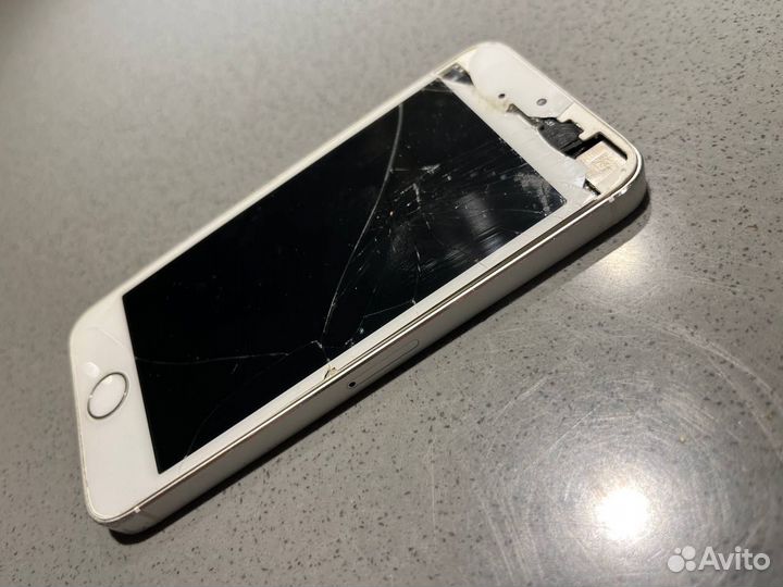 iPhone 5S, 16 ГБ