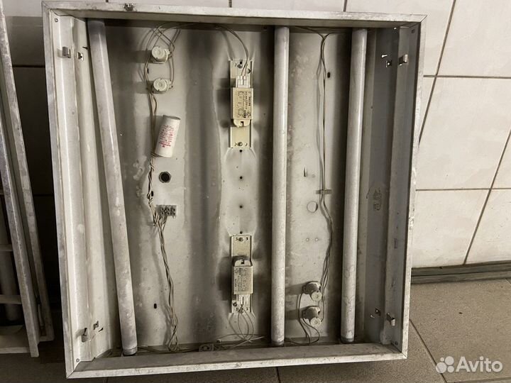 Светильник под армстронг