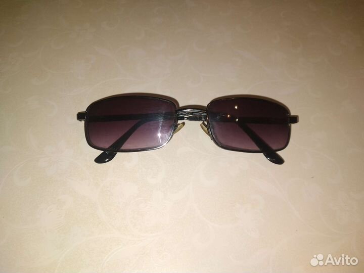 Солнцезащитные очки мужские