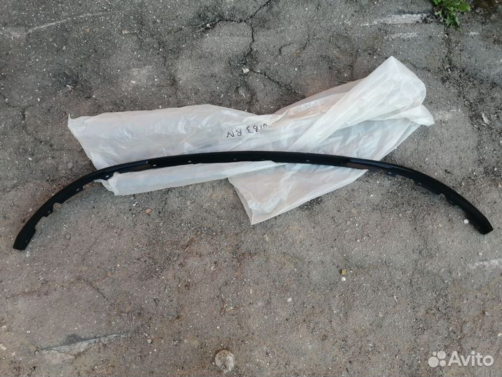 Бампер задний спойлер на Renault Sandero 1