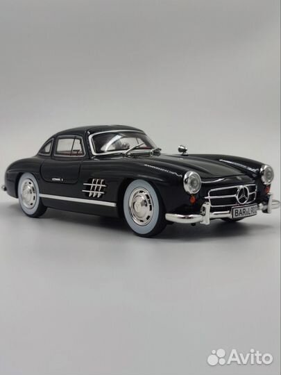 Модель автомобиля Mercedes-Benz 300SL