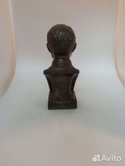 Бюст Дзержинского