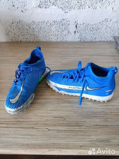 Сороконожки для футбола Найк. детские 35 размер