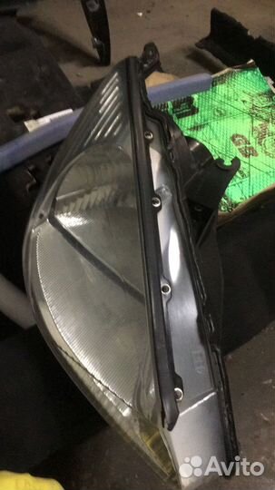 Правая фара Ford focus 1