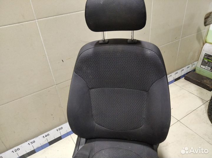 Сиденье переднее правое RIO 2011-2017