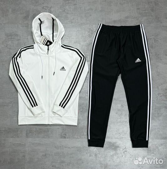 Спортивный костюм adidas